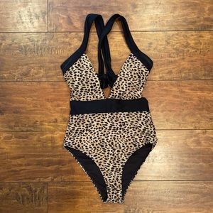One piece leopard swimsuit